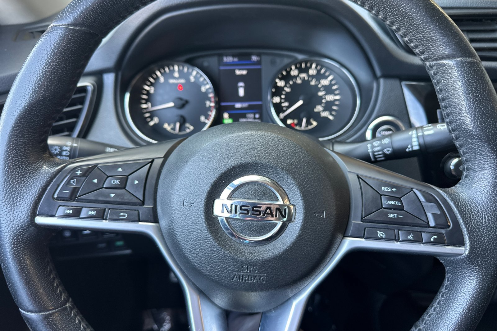 Used 2019 Nissan Rogue SV FWD image 10