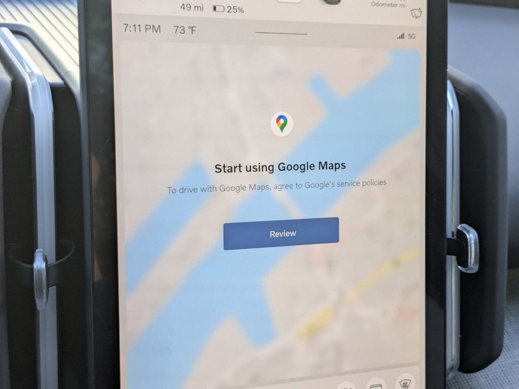 New 2025 Volvo EX30 Ultra w/ Climate Package image 24