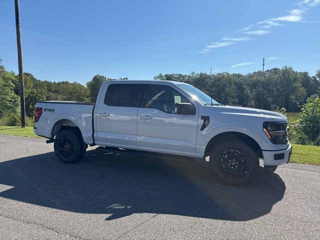 New 2025 Ford F150 XLT image 2