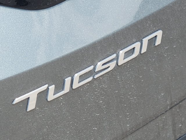 Used 2023 Hyundai Tucson Limited w/ Winter Package FWD image 11