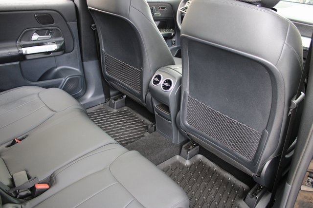 Used 2024 Mercedes-Benz GLB 250 4MATIC w/ Exclusive Package image 15