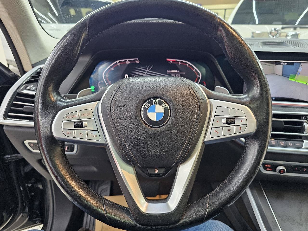 Used 2020 BMW X7 xDrive40i w/ Premium Package AWD/4WD image 32