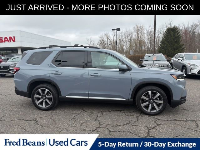 Used 2025 Honda Pilot Elite image 9