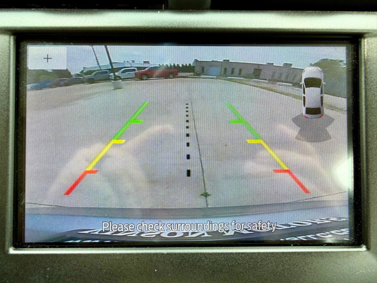 Used 2020 Ford Fusion SE FWD image 22