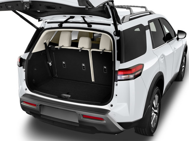 Used 2023 Nissan Pathfinder SV w/ SV Premium Package AWD/4WD image 7