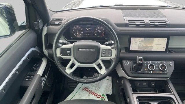 Used 2020 Land Rover Defender 110 First Edition AWD/4WD image 23