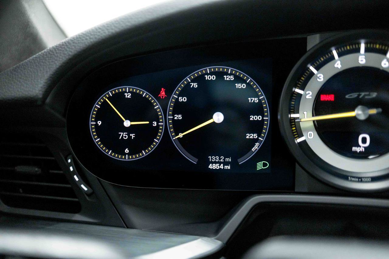 Used 2022 Porsche 911 GT3 RWD image 64