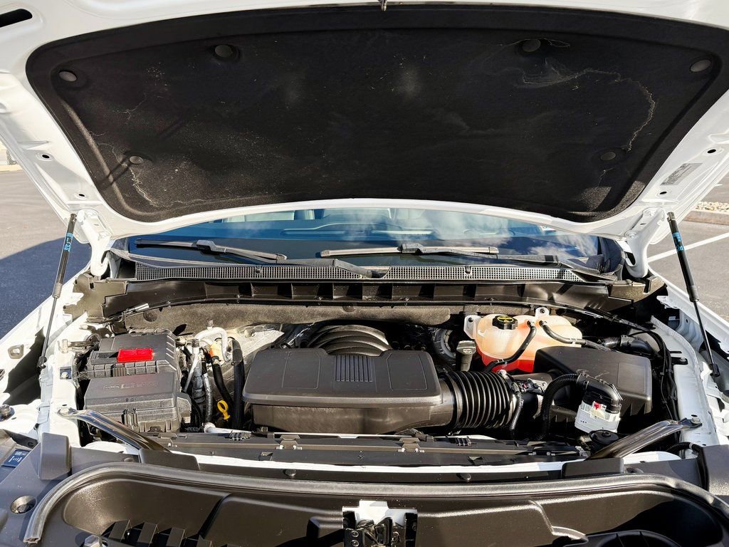 Used 2024 Chevrolet Suburban RST image 14