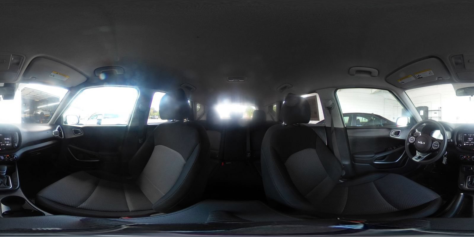 Used 2025 Kia Soul LX w/ LX Technology Package FWD image 42