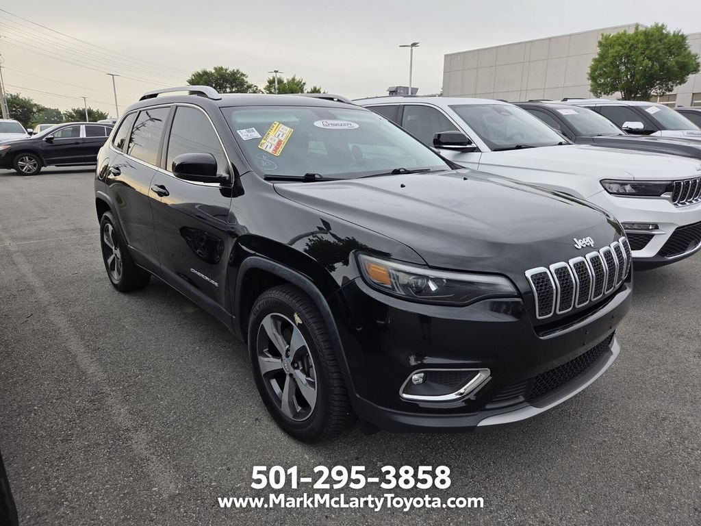 Used 2019 Jeep Cherokee Limited AWD/4WD image 3