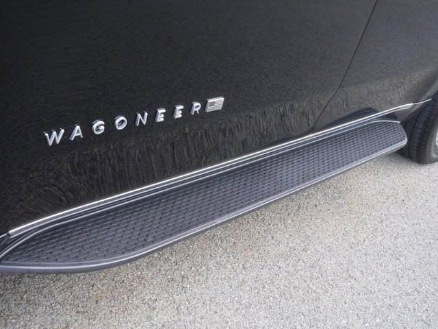 Used 2022 Jeep Wagoneer Series III image 5