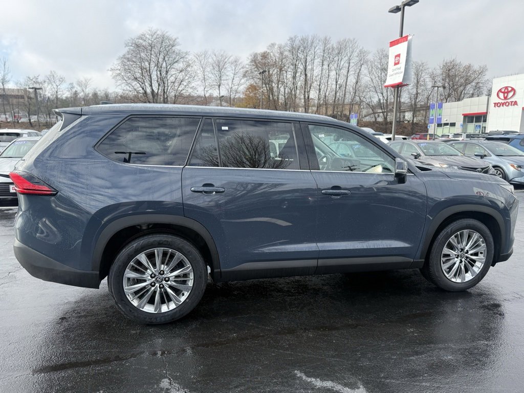 Used 2024 Toyota Grand Highlander Platinum image 9