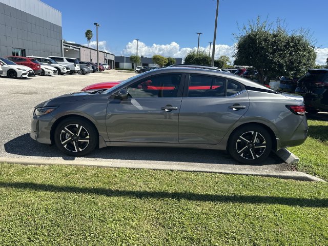 Certified 2024 Nissan Sentra SV FWD image 4