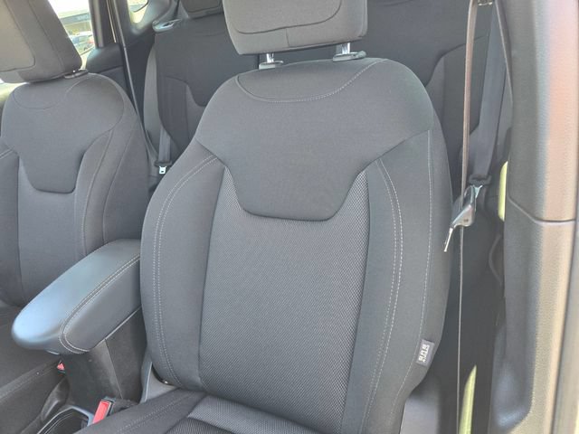 Used 2023 Jeep Renegade Latitude AWD/4WD image 15