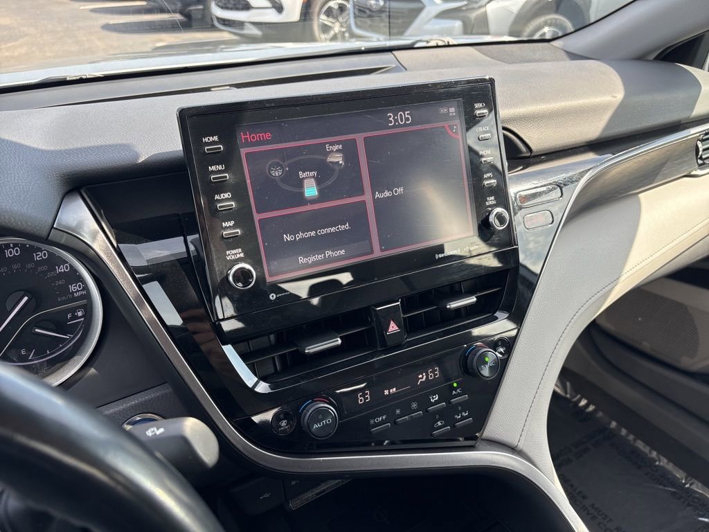 Used 2021 Toyota Camry XLE w/ Cold Weather Package image 16