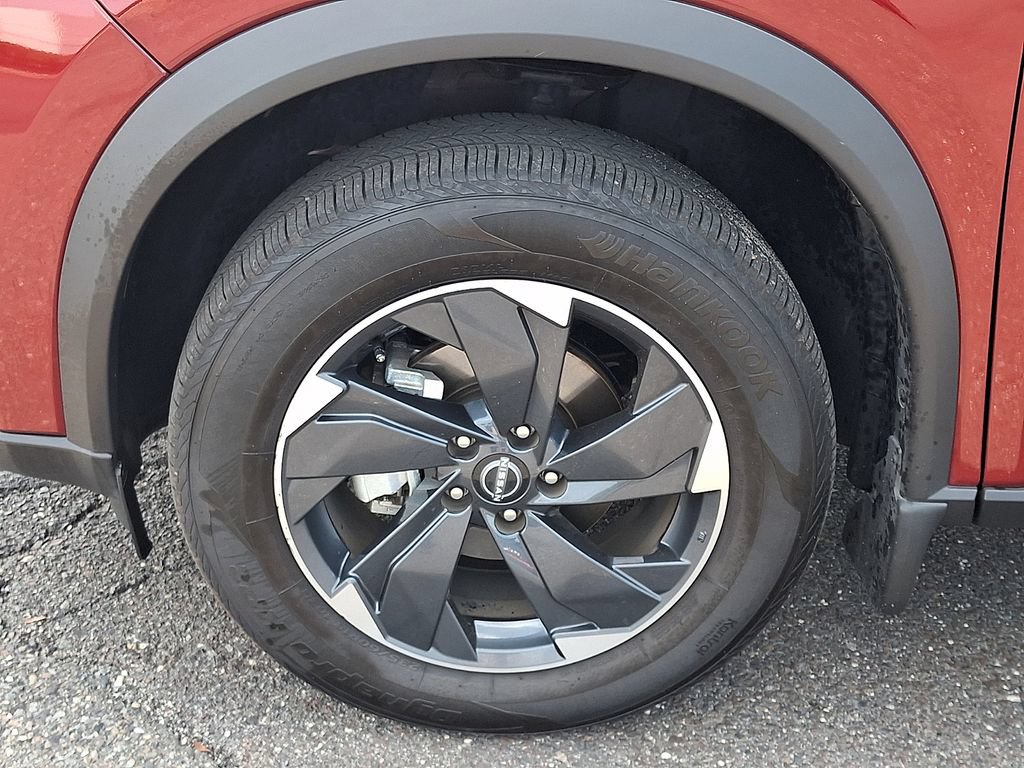 Used 2026 Nissan Rogue SV AWD/4WD image 29