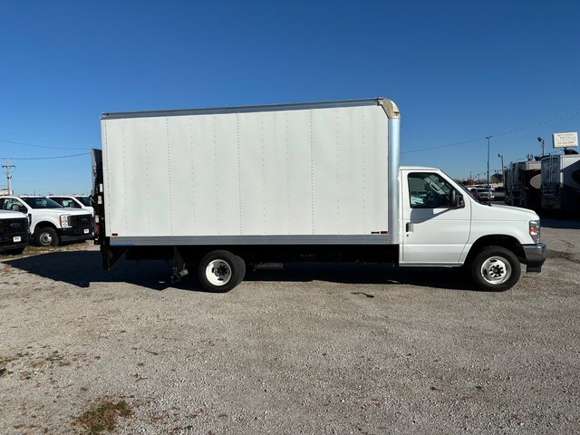 New 2025 Ford E-450 and Econoline 450 Super Duty w/ Power Equipment Group image 8
