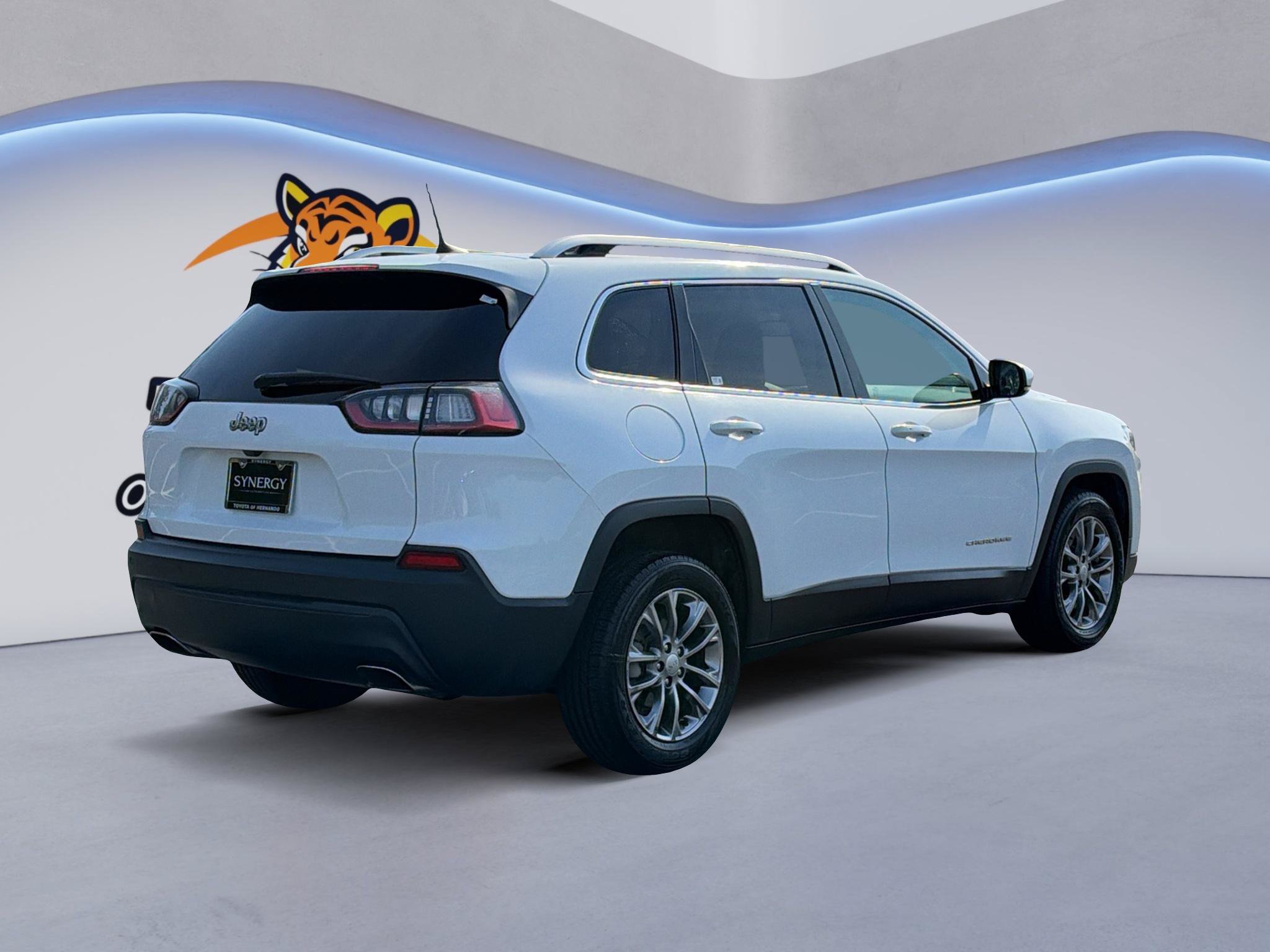 Used 2020 Jeep Cherokee Latitude Lux w/ Quick Order Package 2YH Lux FWD image 6