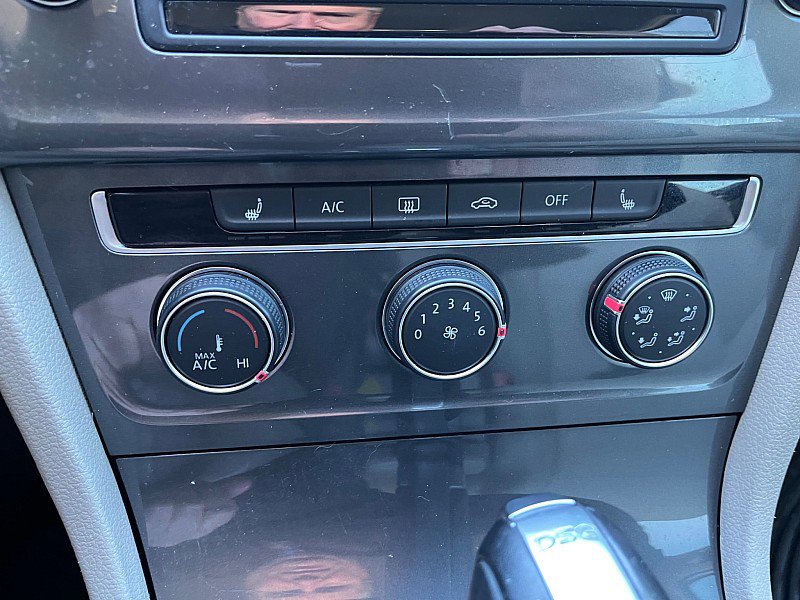 Used 2017 Volkswagen Golf Alltrack S image 32