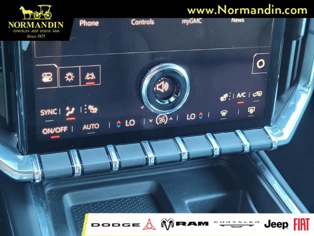 Used 2024 GMC Acadia Elevation AWD/4WD image 11