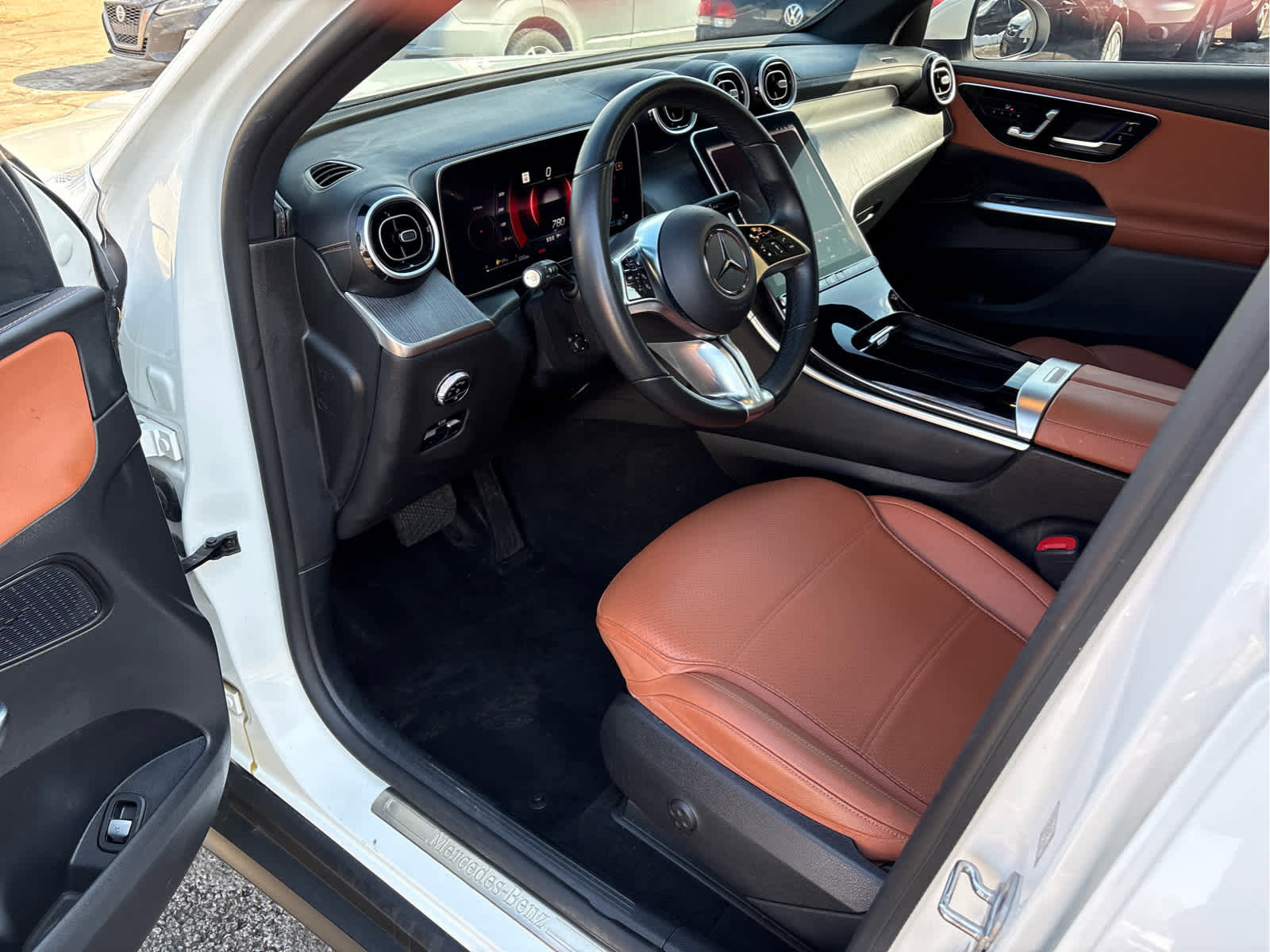 Used 2023 Mercedes-Benz GLC 300 4MATIC image 14