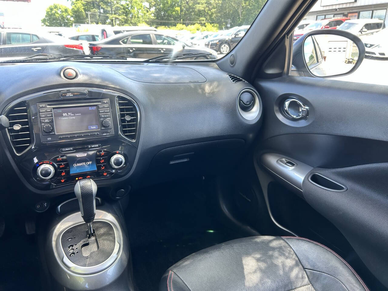 Used 2014 Nissan Juke SL AWD/4WD image 11