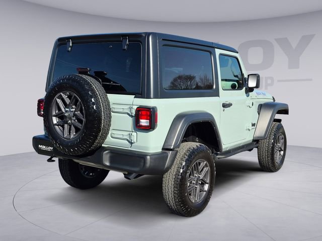 Used 2024 Jeep Wrangler Sport AWD/4WD image 5