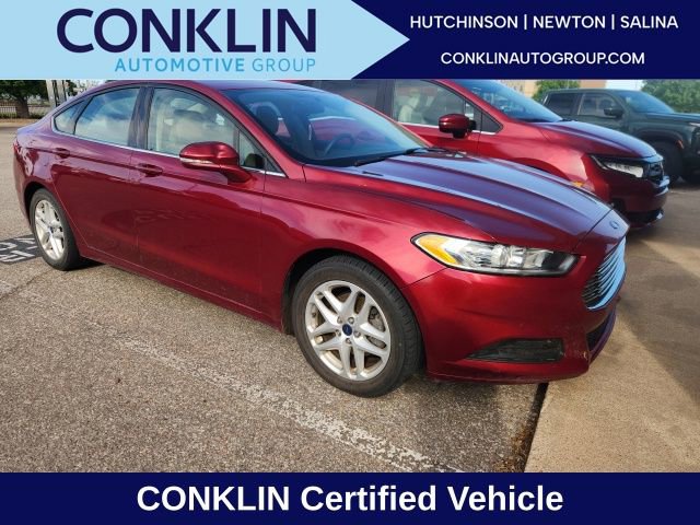 Used 2015 Ford Fusion SE image 1