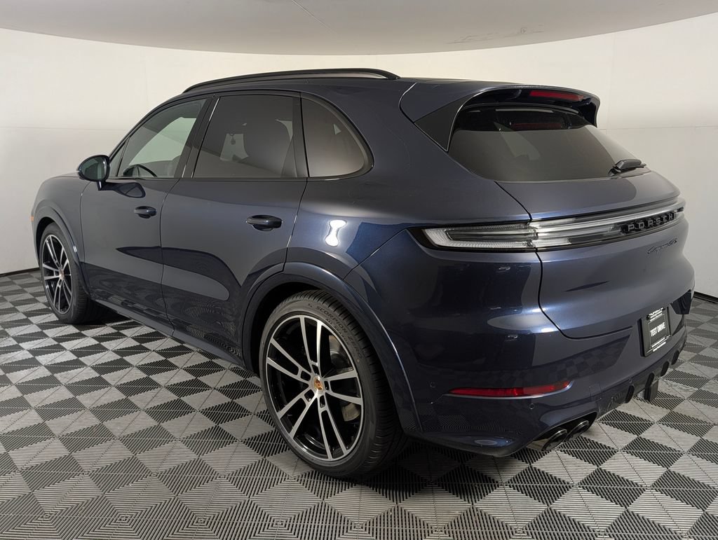 New 2026 Porsche Cayenne GTS AWD/4WD image 3