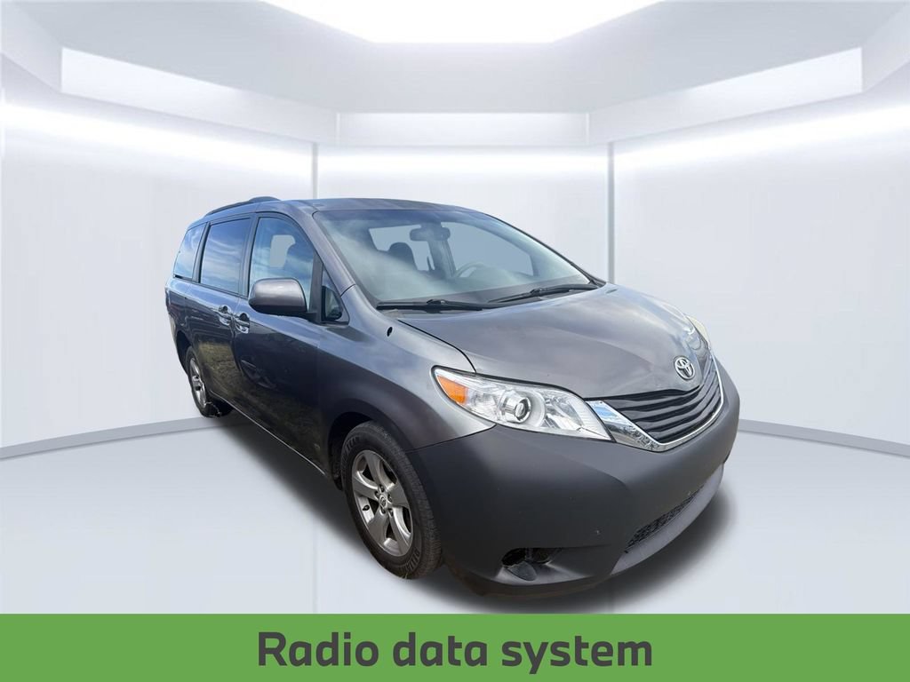 Used 2011 Toyota Sienna LE FWD image 5