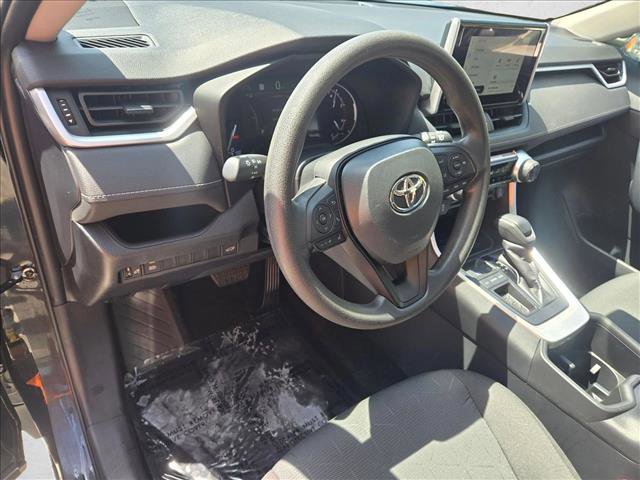Used 2024 Toyota RAV4 XLE w/ Convenience Package FWD image 10