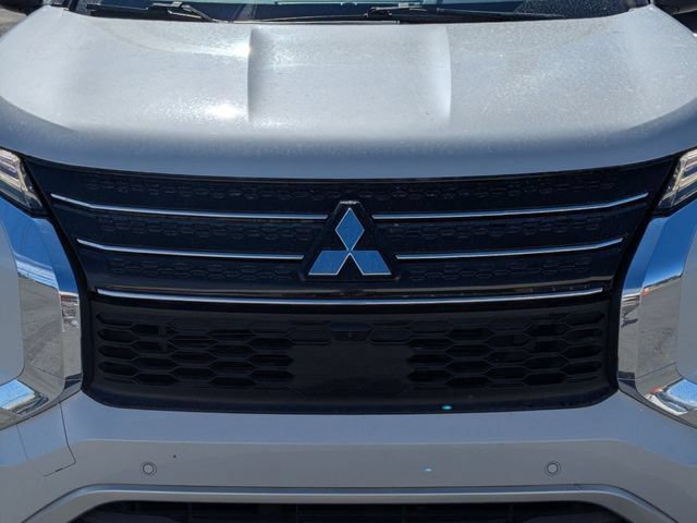 Used 2023 Mitsubishi Outlander SEL AWD/4WD image 10