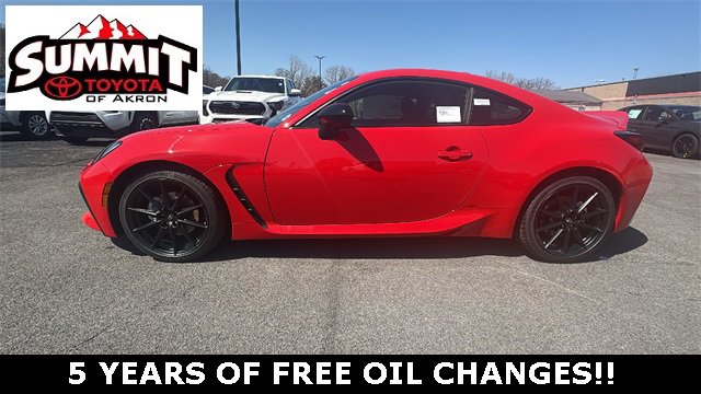 New 2025 Toyota GR86 Premium image 2