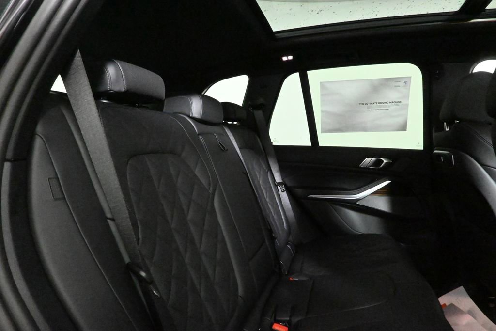 Used 2026 BMW X5 xDrive40i w/ M Sport Package image 37
