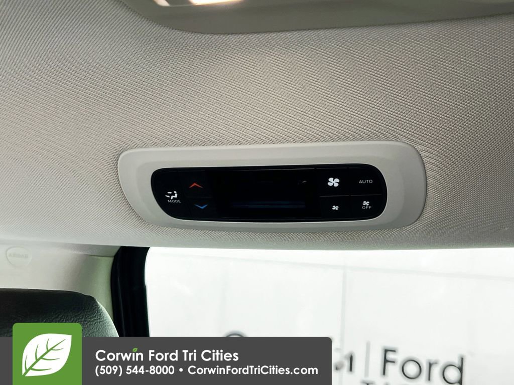 Used 2018 Chrysler Pacifica Touring-L Plus image 29