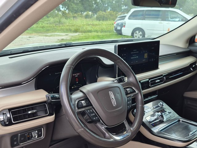 Used 2021 Lincoln Nautilus FWD w/ Equipment Group 101A image 9
