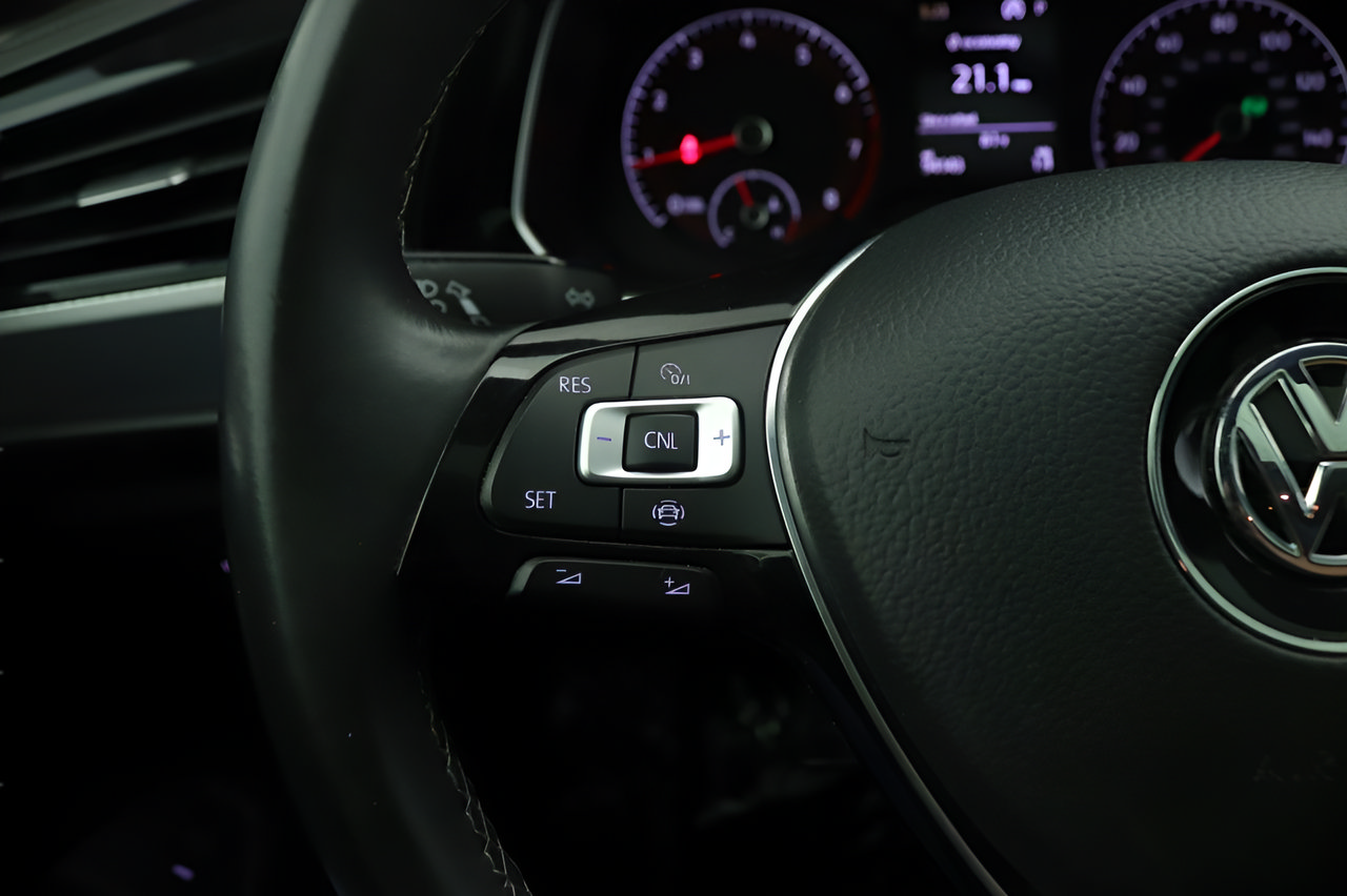 Used 2019 Volkswagen Jetta R-Line FWD image 10
