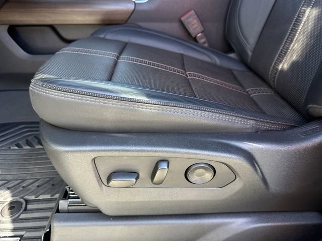 Used 2025 Chevrolet Silverado 1500 High Country w/ Technology Package image 42