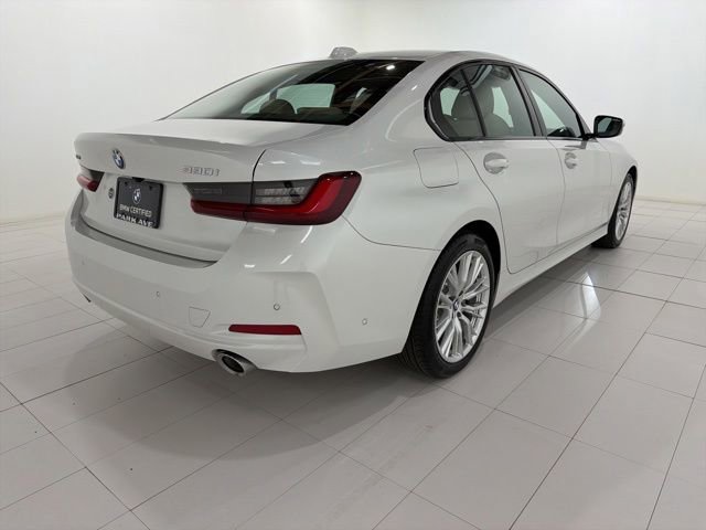 Certified 2023 BMW 330i xDrive Sedan w/ Premium Package AWD/4WD image 5