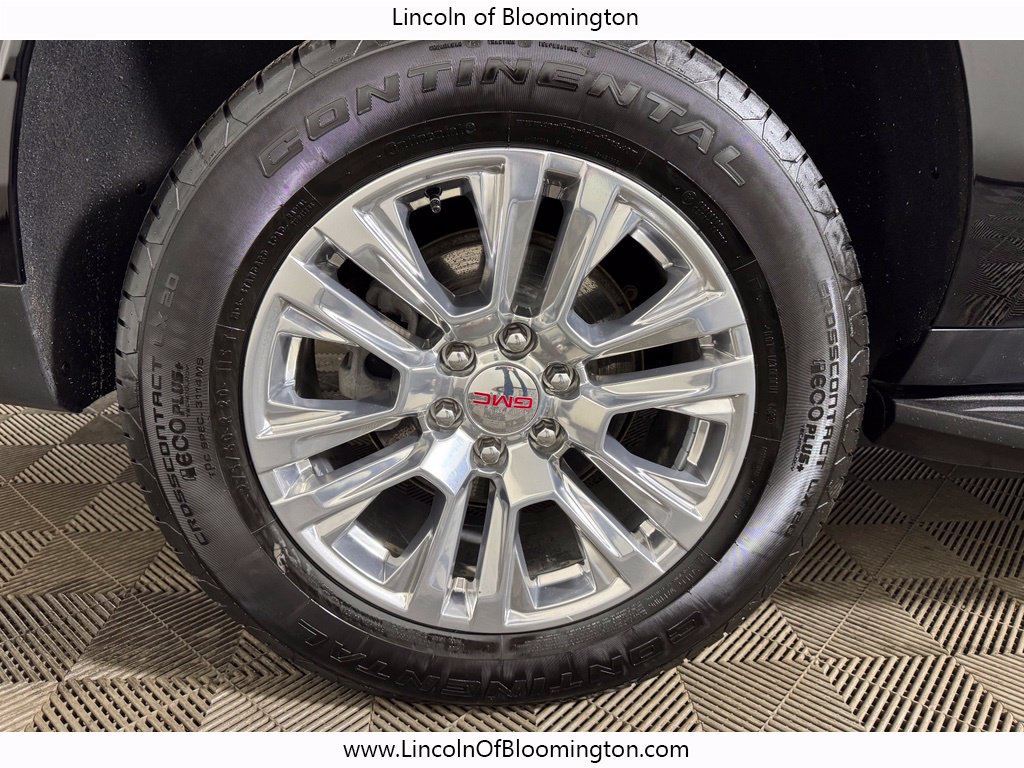 Used 2024 GMC Yukon XL Denali AWD/4WD image 25