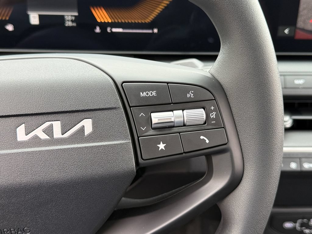 New 2026 Kia K4 FWD image 22