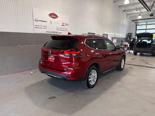 Used 2018 Nissan Rogue SV AWD/4WD image 3