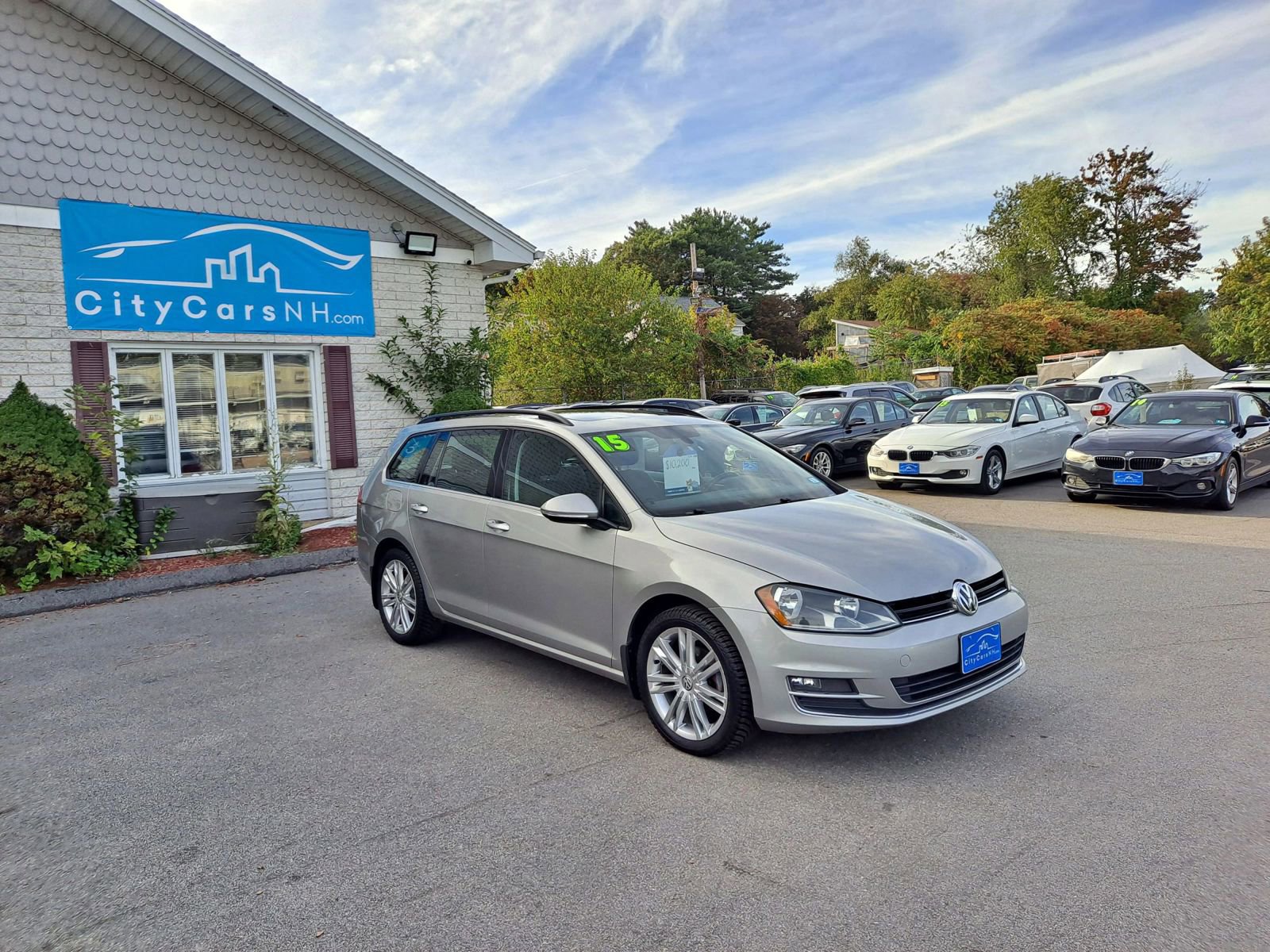 Used 2015 Volkswagen Golf TDI SE image 2