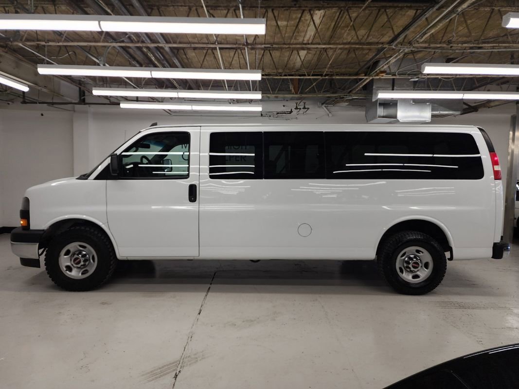 Used 2018 GMC Savana 3500 LT w/ LT Preferred Equipment Group image 8