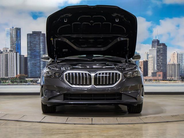 Used 2026 BMW 530i xDrive image 4