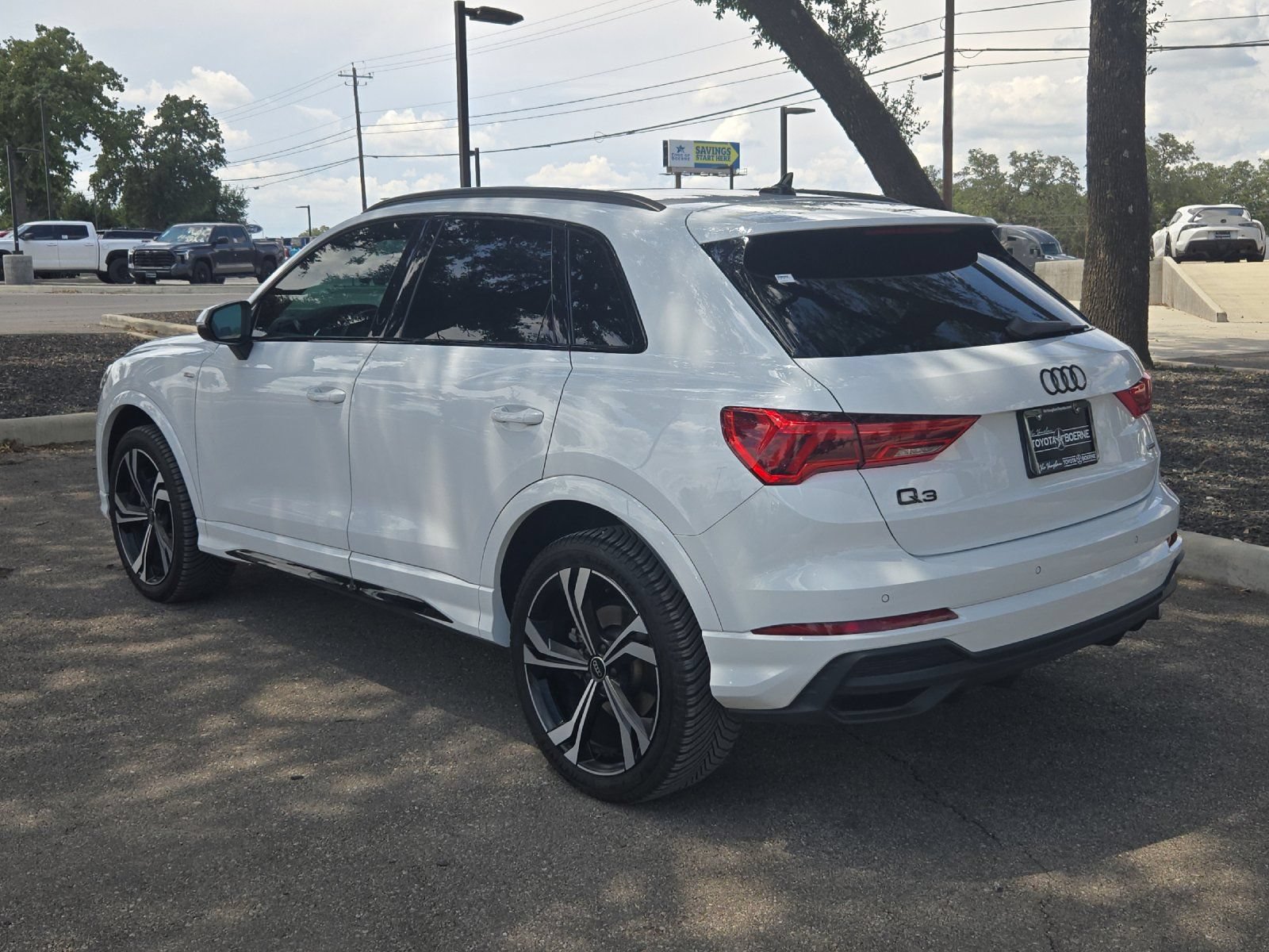 Used 2024 Audi Q3 2.0T Premium Plus w/ Premium Plus Package AWD/4WD image 3