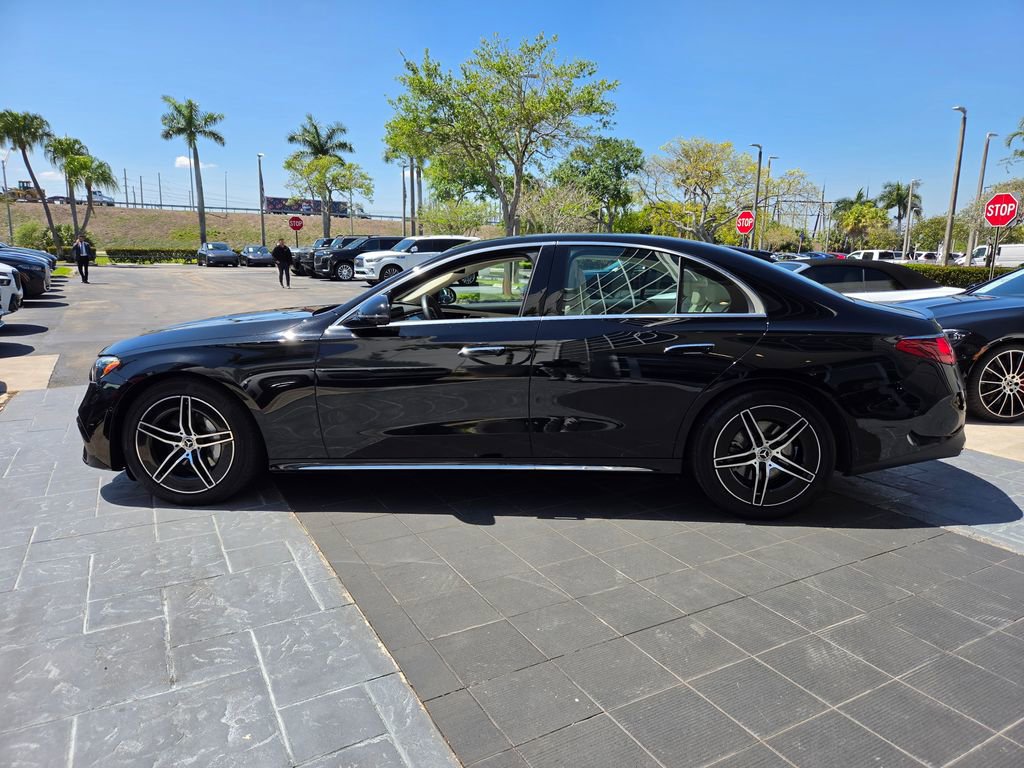Used 2025 Mercedes-Benz E 350 Sedan image 10