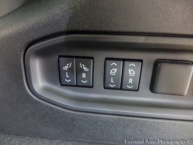 Certified 2026 Cadillac Vistiq Luxury AWD/4WD image 28