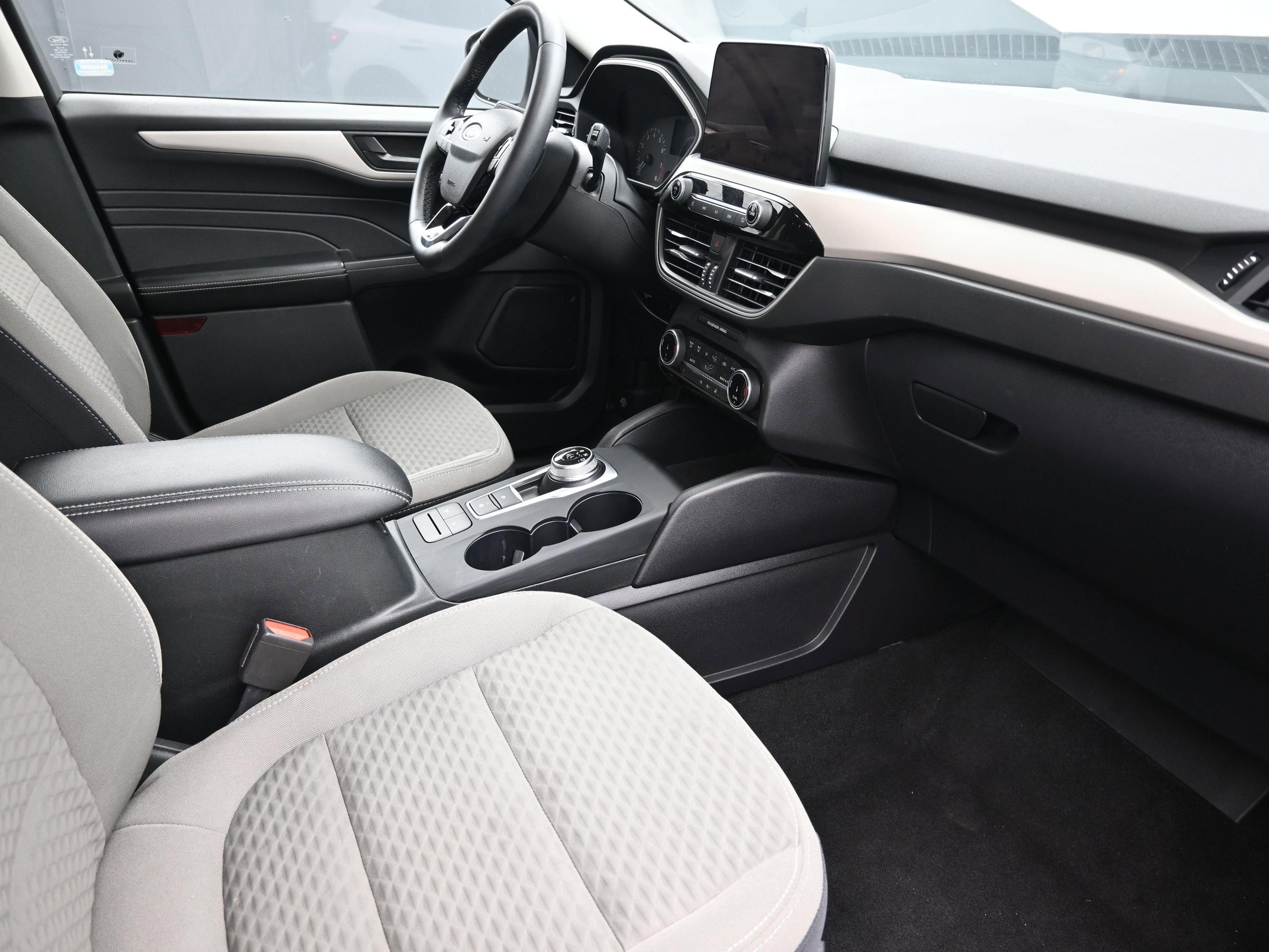 Used 2022 Ford Escape SE w/ Convenience Package image 26