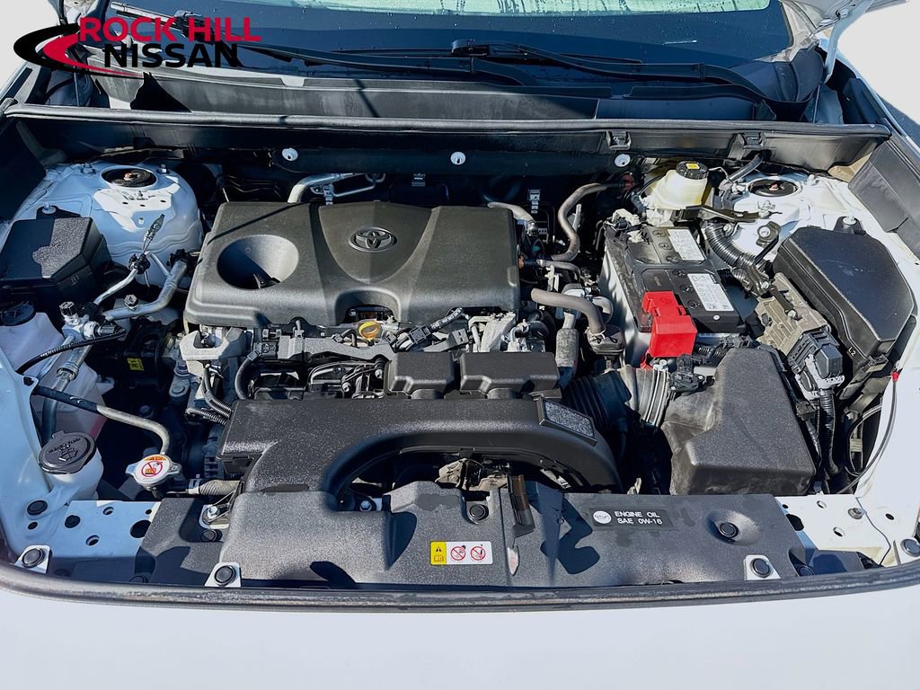Used 2021 Toyota RAV4 XLE image 25